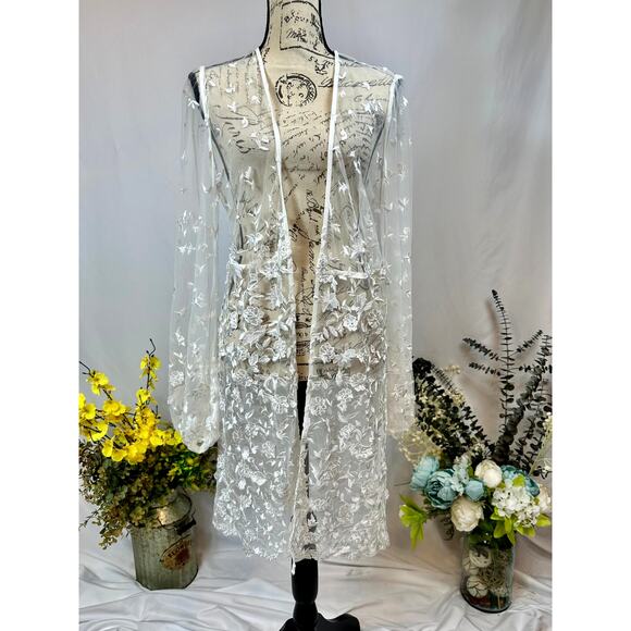 Le Rose Maya Lace Mid Thigh Open Front Robe White S/M - Picture 4 of 16